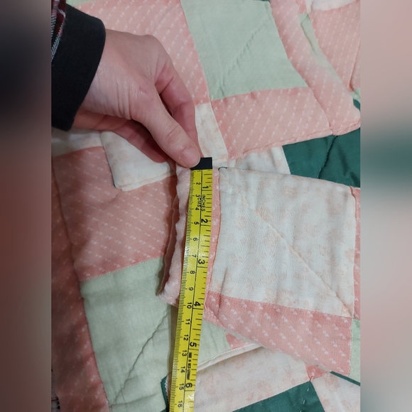 Hoodie upcycle from an old short stitch. - Picture 9 of 10